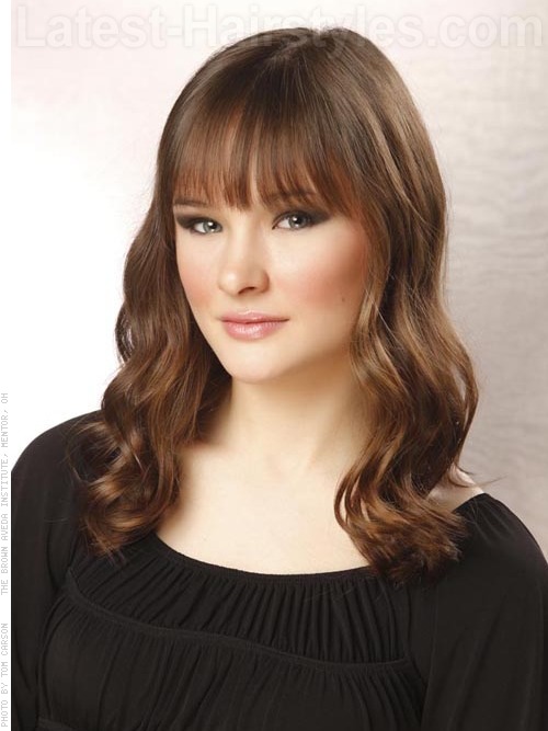 Medium wavy hairstyles are the perfect agency to perk upward your hold back 38 Effortlessly Chic Medium Wavy Hairstyles