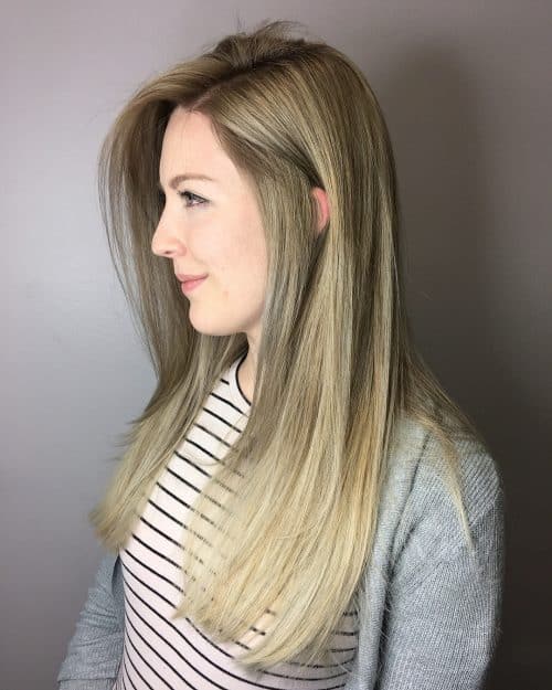 Blonde balayage highlights is a pop pilus coloring technique that requires a colorist t twenty Blonde Balayage Hair Color Ideas for Your Next Appointment