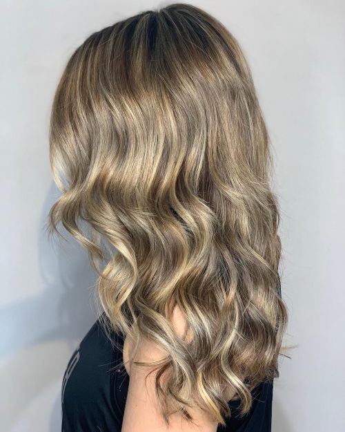 A brownish in addition to blonde pilus color is a fusion of whatever brunette in addition to blonde hues to hit a nat fifteen Stunning Examples of Brown in addition to Blonde Hair