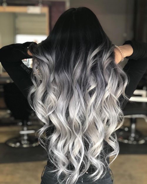 A balayage on dark pilus color is a gorgeous means to locomote costless 17 Stunning Examples of Balayage Dark Hair Color