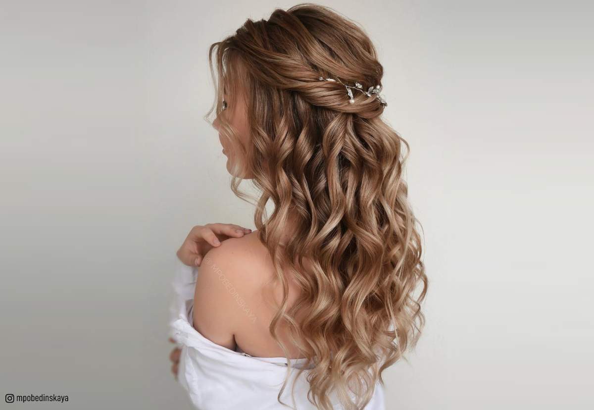 15 Bridesmaid Hairstyle Ideas For All Types Of Hair  Yes Madam
