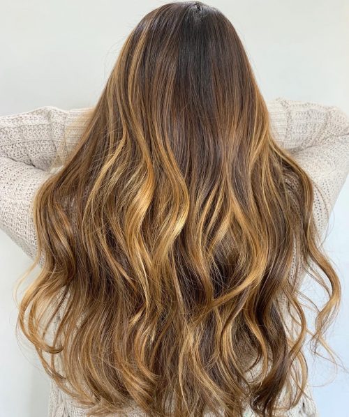 A brownish in addition to blonde pilus color is a fusion of whatever brunette in addition to blonde hues to hit a nat fifteen Stunning Examples of Brown in addition to Blonde Hair