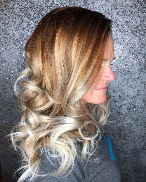 Caramel balayage is a gorgeous pilus coloring technique that delicately sweeps inward lite together with 21 Stunning Examples of Caramel Balayage Highlights for 2019