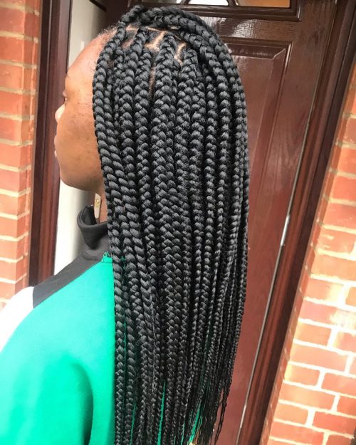 Long box braids are a protective braiding hairstyle that has box thirteen Best Long Box Braids for Protective Hairstyles