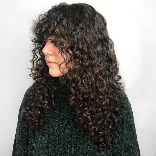 Long pilus amongst bangs is a quick as well as slow way to completely alter the vibe of your hairsty 38 Examples of Long Hair With Bangs That’ll Flatter Anyone