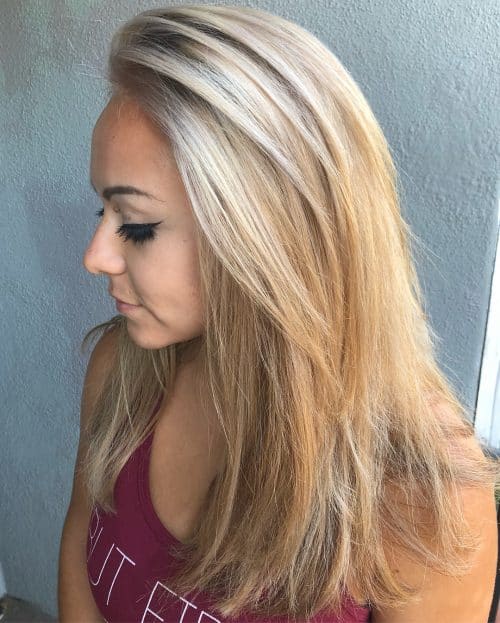 Take your unnatural or natural blonde color to the side past times side story amongst 1 of these pop bl 28 Top Blonde Ombre Hair Color Ideas