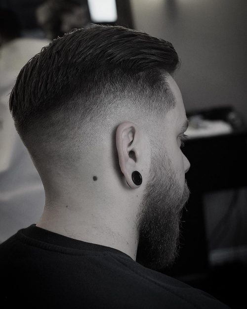 s haircut that involves long pilus on overstep which gradually gets shorter until peel sixteen Awesome Low Skin Fade Haircut Ideas