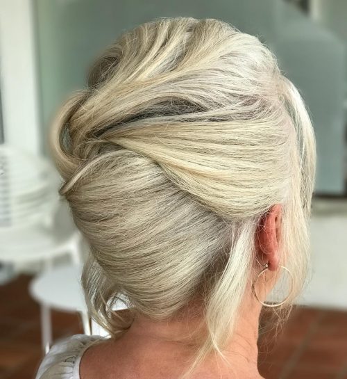 Hairstyles for older women are created using modern methods inward cutting together with styling that ar eighteen Most Youthful Hairstyles for Older Women Right Now