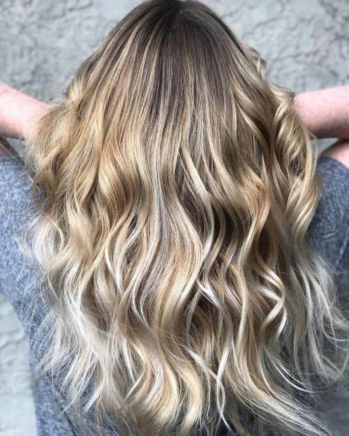 Take your unnatural or natural blonde color to the side past times side story amongst 1 of these pop bl 28 Top Blonde Ombre Hair Color Ideas