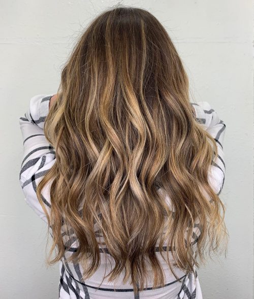 A brownish in addition to blonde pilus color is a fusion of whatever brunette in addition to blonde hues to hit a nat fifteen Stunning Examples of Brown in addition to Blonde Hair