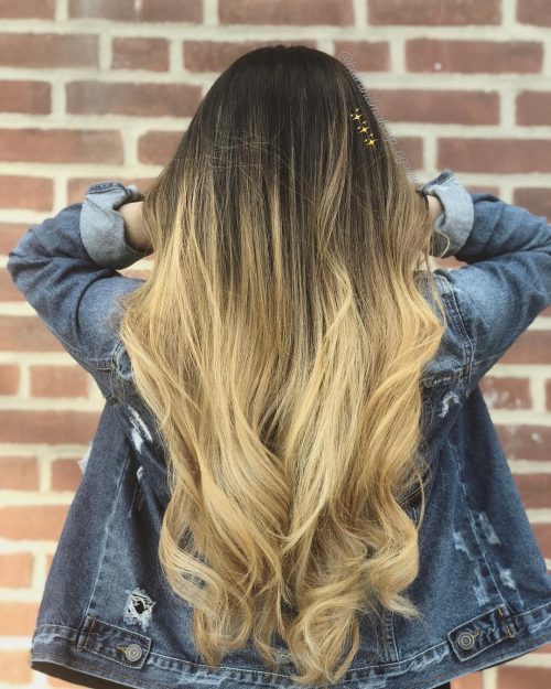 Take your unnatural or natural blonde color to the side past times side story amongst 1 of these pop bl 28 Top Blonde Ombre Hair Color Ideas