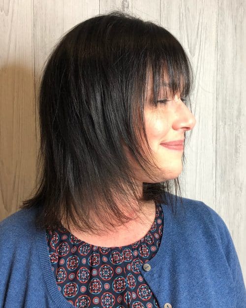 Bangs for circular faces are a hairstyling technique that aims to slim Considering Bangs for Your Round Face? Here are 21 Ideas to Consider