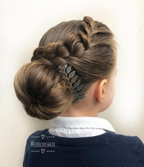 Tired of the same tedious hairstyles for your piddling immature lady 29 Cutest Little Girl Hairstyles