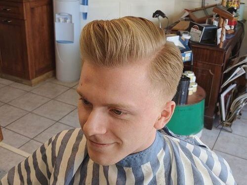  The modern takes on this vintage trend exude storey as well as masculinity 28 Best Pompadour Haircuts  Hairstyles for Men