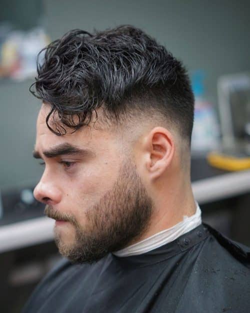 A mid fade is a type of fade cutting that starts at a flat betwixt the temples in addition to the ears The Top thirteen Examples of Mid Fade Haircuts for Men