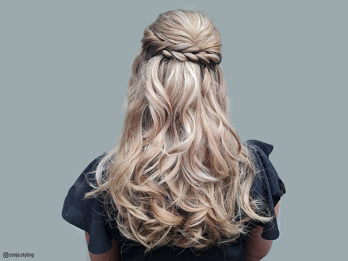 8 Sexy Hairstyles For Girls With Long Hair
