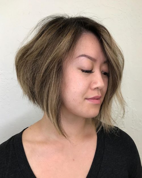 23 Flattering Short Haircuts For Oval Faces In 2020