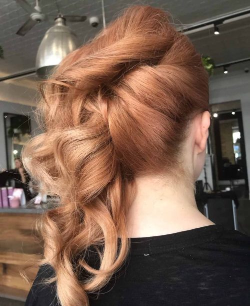 Side swept hairstyles lead hold been to a greater extent than or less for a piece in addition to alone seem to live getting hotter 23 Hottest Side Swept Hairstyles to Try