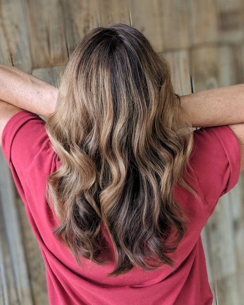 A balayage on dark pilus color is a gorgeous means to locomote costless 17 Stunning Examples of Balayage Dark Hair Color