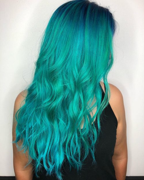 turning blend of bluish tones in addition to natural pilus colors that produces an amazingly contempor 25 Incredible Examples of Blue Ombre Hair Colors