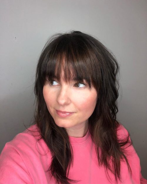 Bangs for circular faces are a hairstyling technique that aims to slim Considering Bangs for Your Round Face? Here are 21 Ideas to Consider