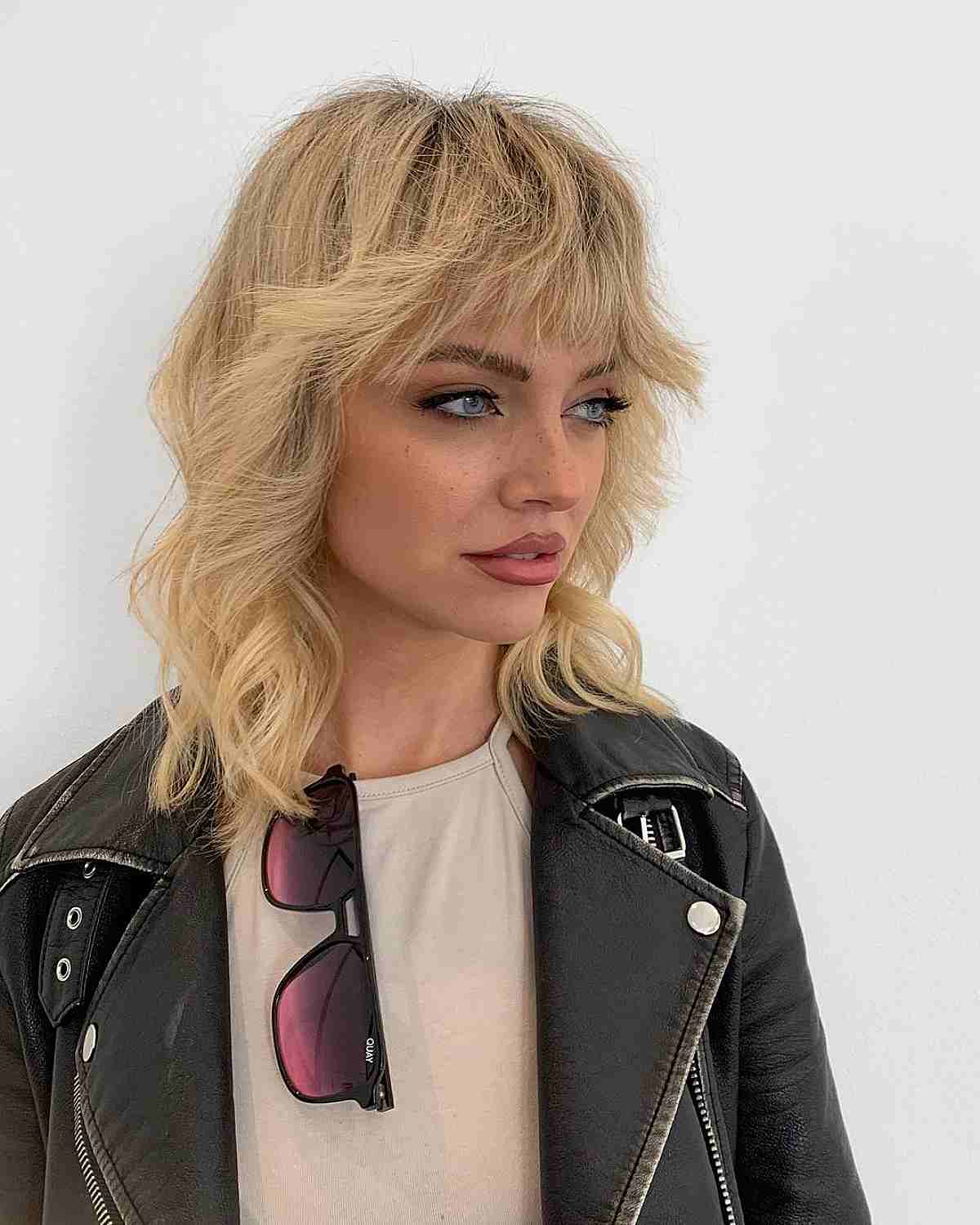  these cute shoulder length hairstyles for women autumn right at the perfect spot The Top 114 Shoulder Length Hairstyles  Haircuts to Try