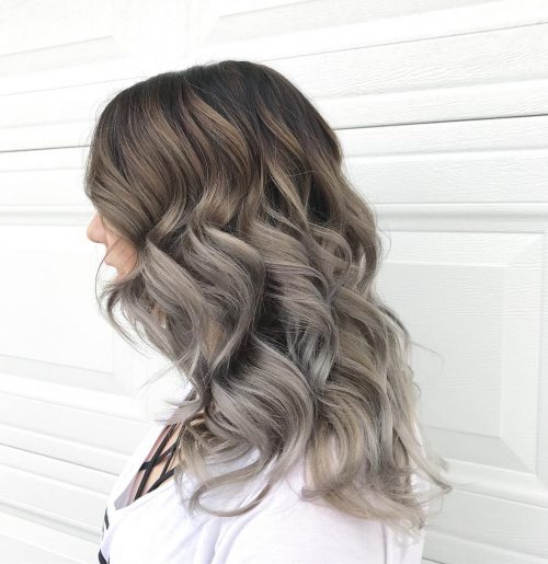 re a natural brunette considering a dark-brown ombr 12 Prettiest Brown Ombré Hair Color Ideas You’ll See Right Now