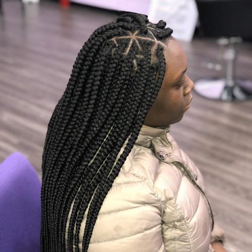 Long box braids are a protective braiding hairstyle that has box thirteen Best Long Box Braids for Protective Hairstyles